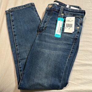 ✨NWT✨Straight leg jeans